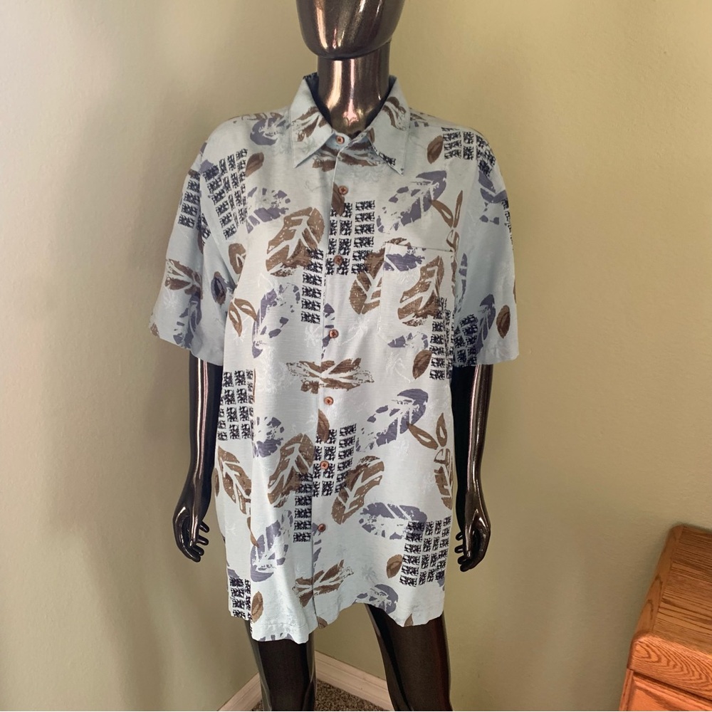 Men's Firethorn Button Down Short Sleeve Shirt, 100% Silk, Size Large